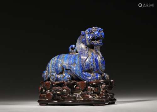 A lasurite lion ornament,Qing Dynasty,China