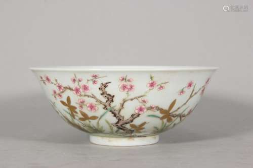 A famille rose flower porcelain bowl,Qing Dynasty,China