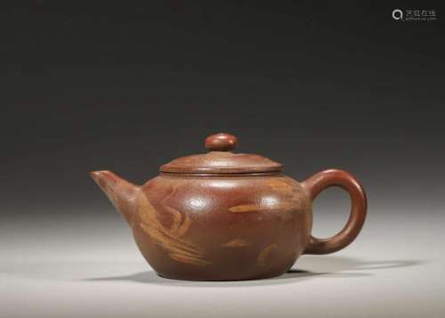 A painted zisha clay teapot,Qing Dynasty,China