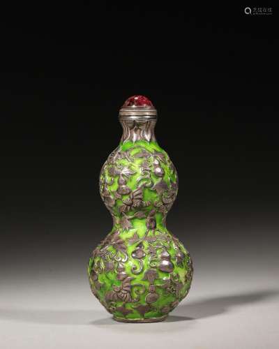A silver enamel gourd snuff bottle,Qing Dynasty,China