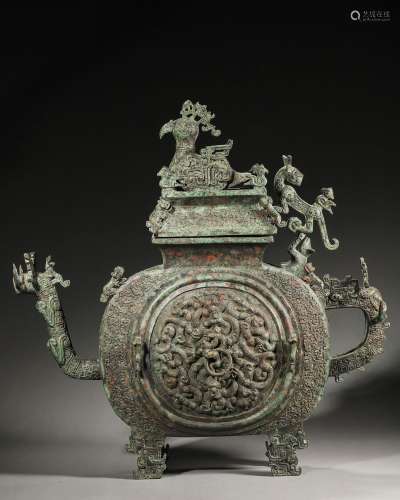 A panchi patterned bronze phoenix zun,Han Dynasty,China