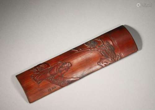A figure carved bamboo arm rest,Qing Dynasty,China