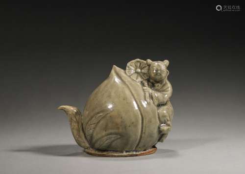 A Yaozhou kiln porcelain peach shaped water pot,Song Dynasty...