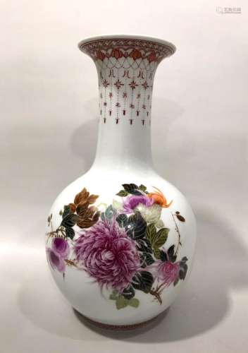 Wangbu pastel chrysanthemum vase