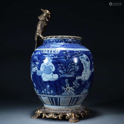 Blue and white figure figure inlaid copper parrot jar