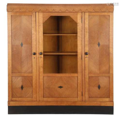 Art Deco cabinet