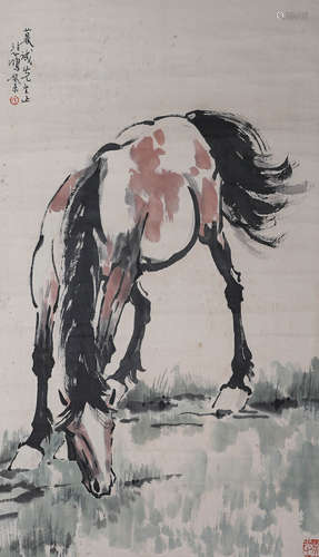 Chinese ink painting Xu Beihong's paper-based horse drinking...