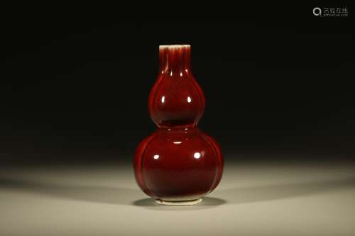 红釉三连葫芦瓶