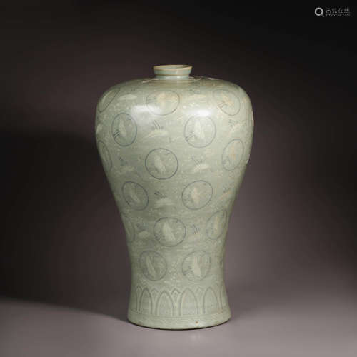 Pre-Ming Dynasty Celadon Plum Vase with Crane Pattern