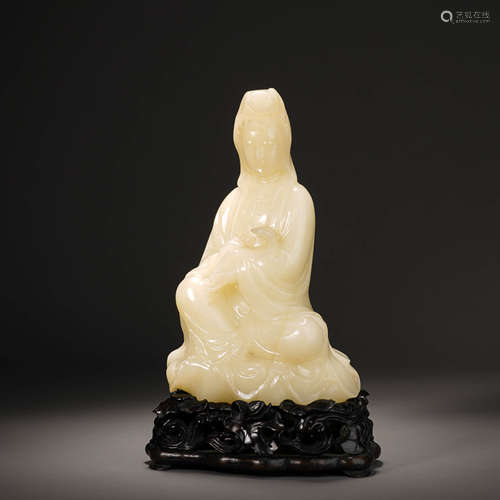 Seated White Hibiscus Stone Avalokitesvara in Qing Dynasty