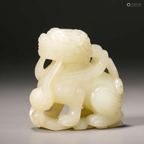 Qing Dynasty Hetian Jade Beast