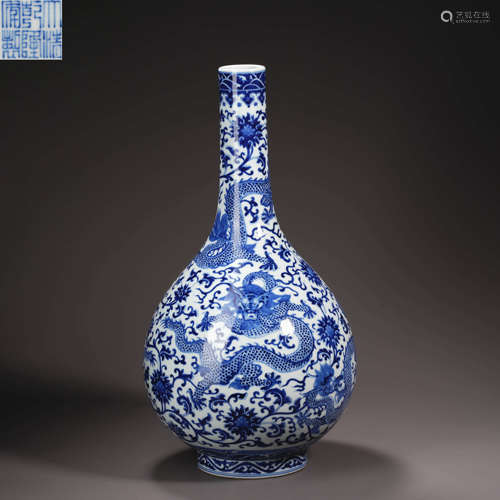 Qing Qianlong Blue and White Dragon Pattern Appreciation Vas...