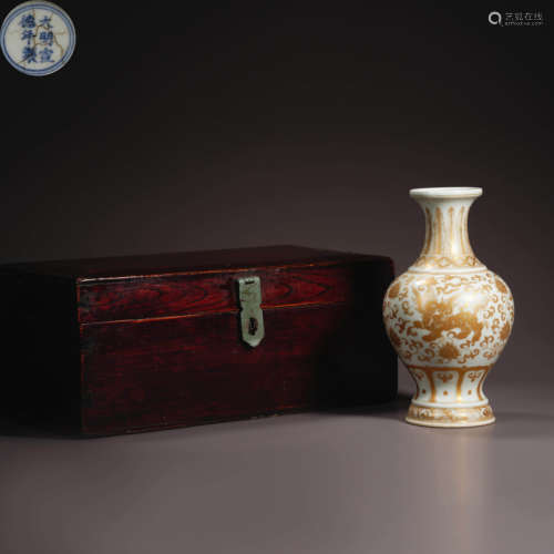 Ming Dynasty White Glaze Appreciation Vase with Gold and Aus...