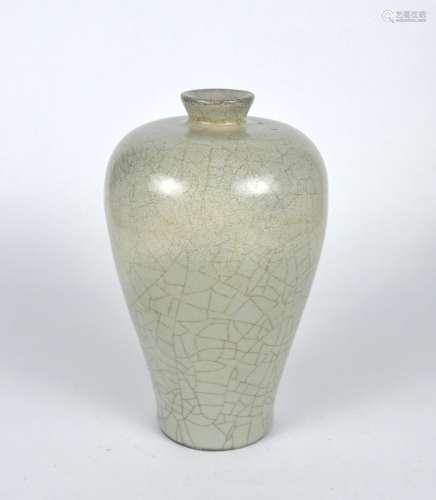 A Chinese crackle glazed meiping vase, possibly Ming dynasty...