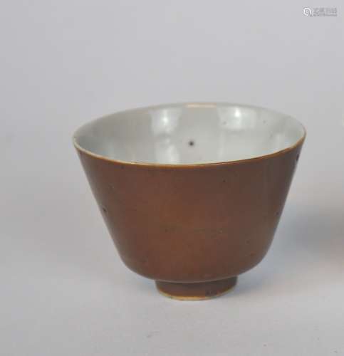 A Chinese brown glazed tea cup, Qing dynasty