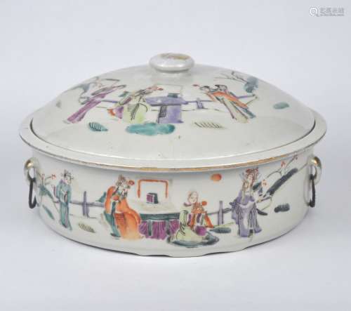 A Chinese famille rose covered porridge pot, Qing dynasty