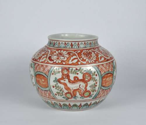 A Chinese Green & Red Glazed Jar, late Ming Dynasty