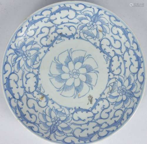 A Chinese blue & white plate, mid Qing dynasty