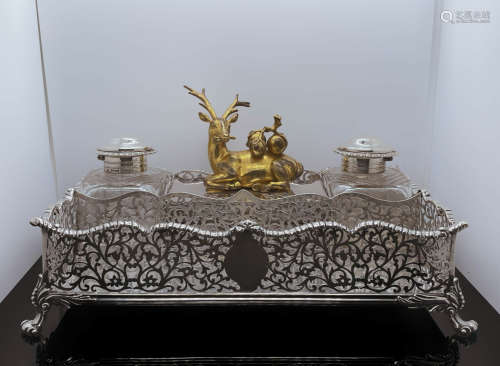 维多利亚时期 1882年英国纯银桌面墨水台文具盒