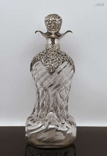 英国1901年水晶镶纯银酒壶