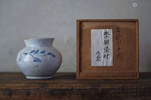 18世纪 李朝时代白瓷染付草叶壶