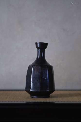 18-19世纪 李朝时代黑釉面取壶
