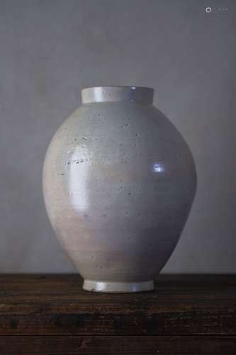 17世纪 李朝时代白瓷榄式提灯大壶