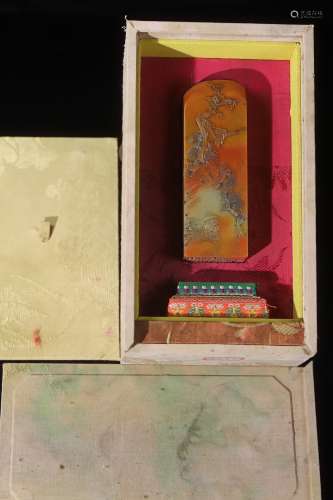 旧藏珍品布盒装寿山石印章山水人物图