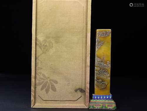旧藏珍品布盒装寿山石印章《湖中垂钩》