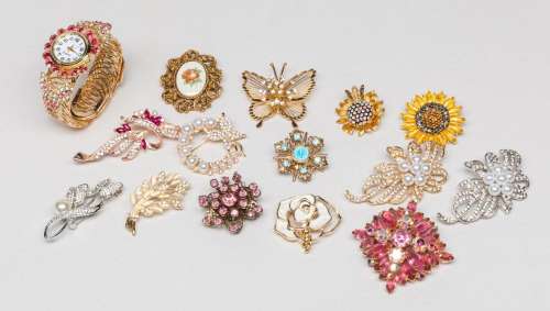 Collectible Nice Quality Costume Jewelry