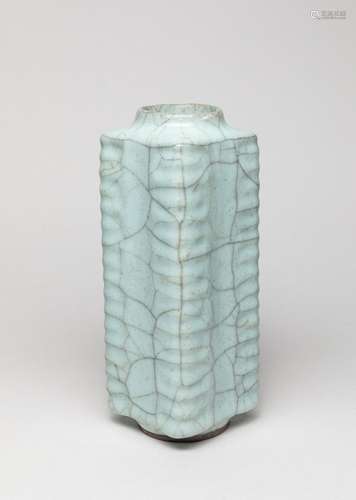 Chinese Ge Stoneware Porcelain Vase