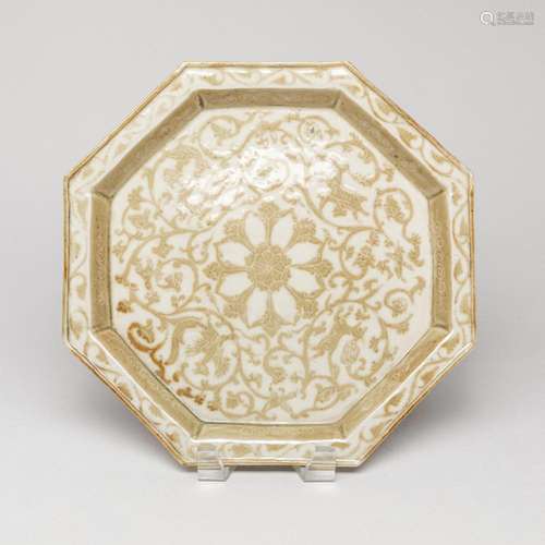 Special Chinese Taokuang Type Porcelain Plate