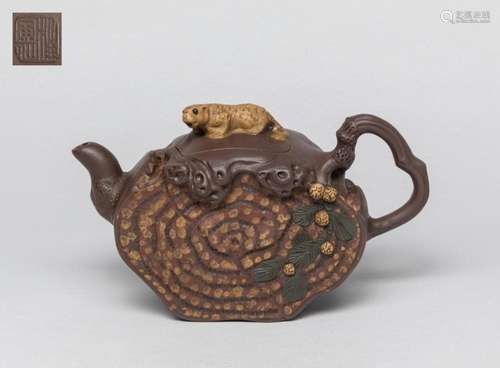 Collectible Chinese Yixing Zisha Teapot