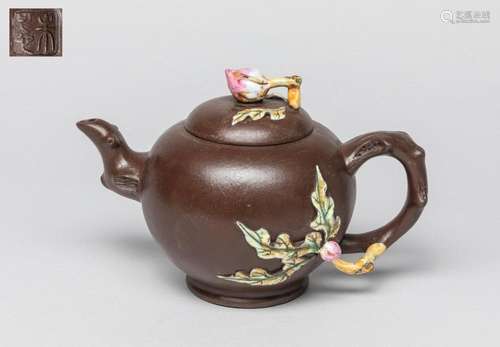 Rare Chinese Yixing Zisha Teapot