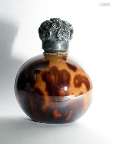 Antiquitäten,   Parfumflasche (H. 5,5 cm), 1920-50