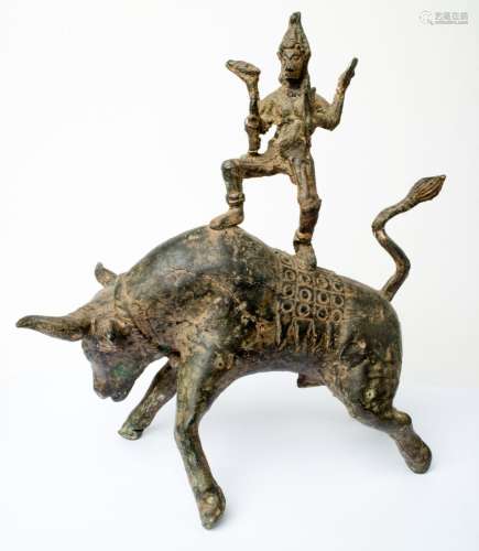 Westasien/Südasien/Südostasien,  Bronzefigur, Shiva auf Ochs...