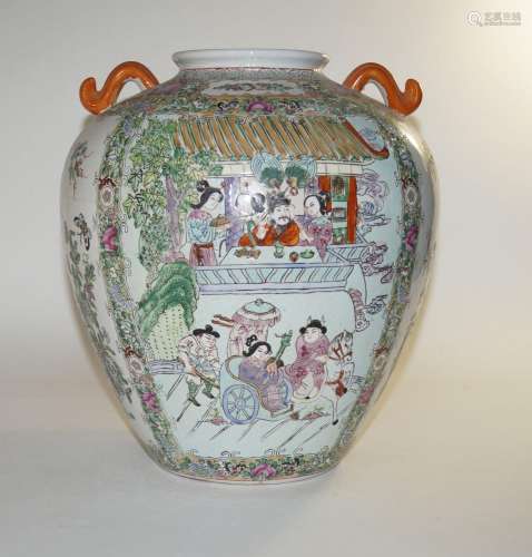China,   Große Famille-Rose Porzellan Vase (H. 32 cm, B. 27 ...