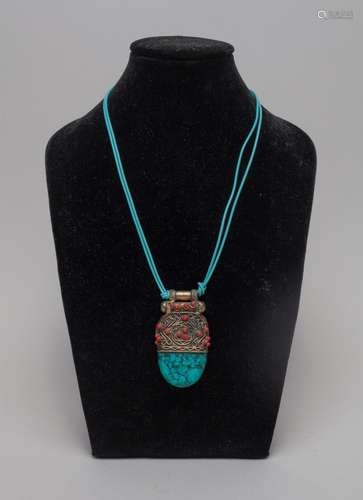 Navajo Type Turquoise Like Necklace