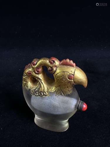 Glass Phoenix snuff bottle