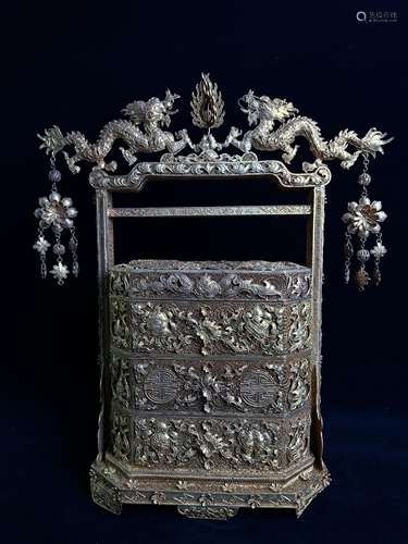 Gilt wire pinch jewelry box