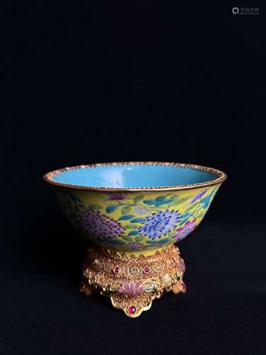 Gilt filigree pastel high foot bowl