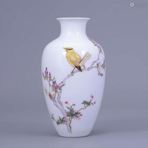 60年代 粉彩花鳥紋瓶