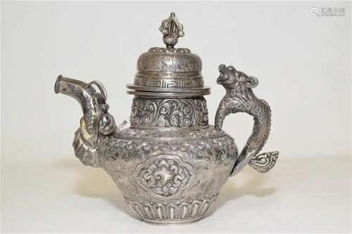 Qing Chinese Tibetan Carved Tibetan Silver Wine Pot