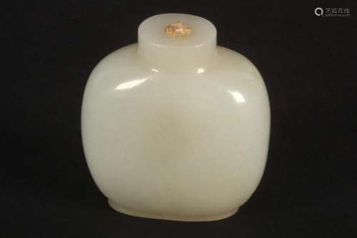Good Chinese White Jade Snuff Bottle,