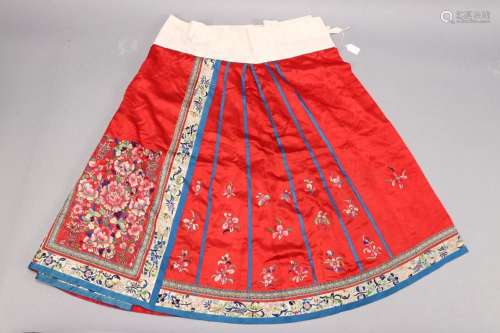 Chinese Qing Dynasty Embroidered Red Silk Skirt,