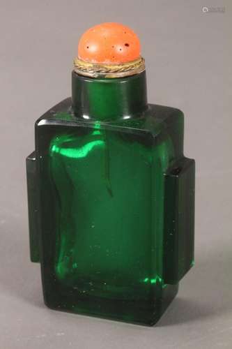 Chinese Emerald Glass Snuff Bottle,