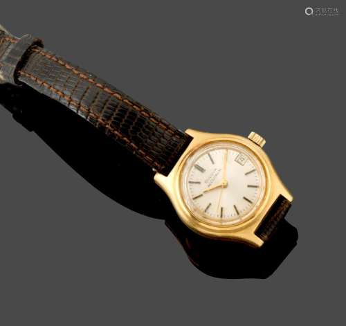 BULOVA. ACCUTRON.
Montre de dame en or jaune 18k (750)