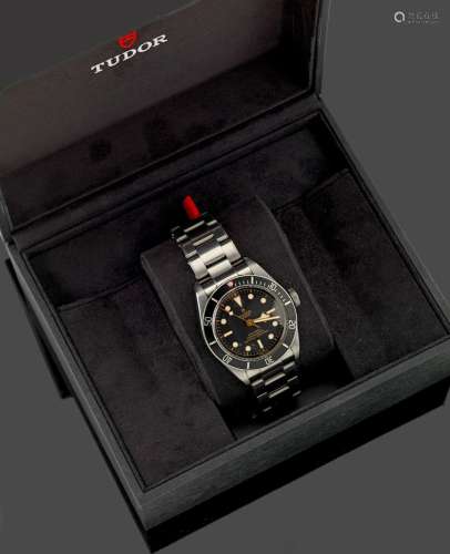 TUDOR
Black Bay 58
Montre de plongée en acier à mouveme