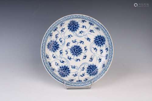 Assiette en porcelaine bleu blanc 
Chine, marque et épo