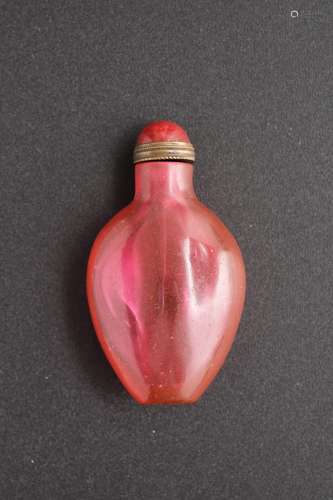 QING DYNASTY， CLEAR RED MATERIAL SNUFF BOTTLE